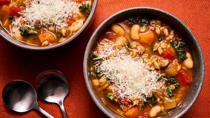 מינסטרונה פטריות עם שעועית | לורן בולבין/הוושינגטון פוסט