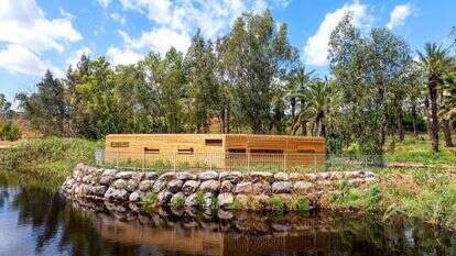 פארק ביצות כנרת – מבנה ייעודי לתצפית על עופות וחיות המים | אבי אריש, רשות ניקוז ונחלים כנרת