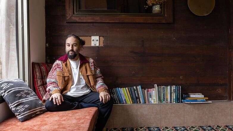 אביב בכר | אבישג שאר־ישוב