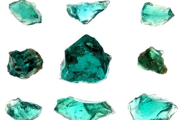 הגיעה לכל רחבי הים התיכון. זכוכית גולמית מאפולוניה | פבל שרגו