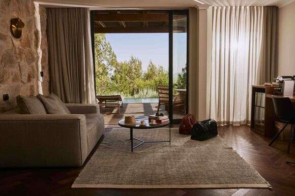 חדר במלון גורדוניה | דור שלום