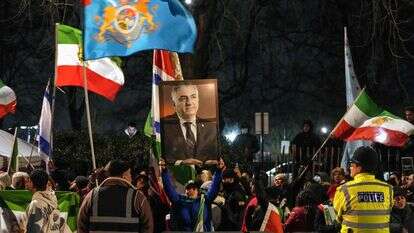 הפגנות נגד המשטר האיראני מול שגרירות איראן בלונדון | AFP