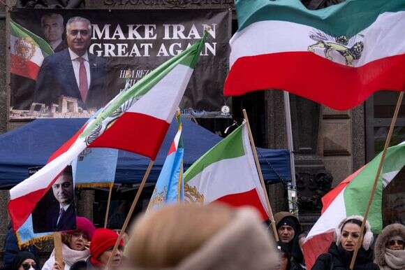 הפגנה נגד המשטר האיראני | Joe Klamar / AFP
