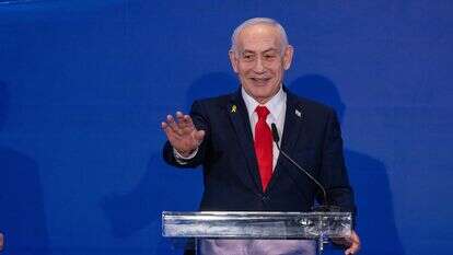 רה"מ נתניהו | אוליבייה פיטוסי, פול