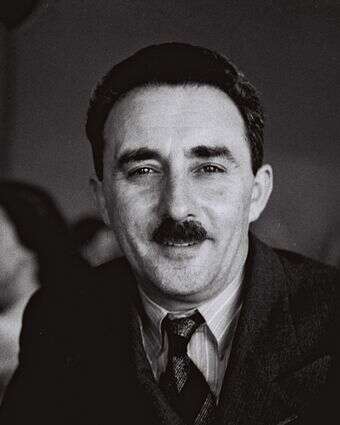 ראש ממשלת הצללים דף הבית | פין הנס - לע"מ