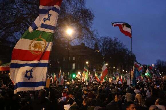 הפגנה בבריטניה נגד המשטר האיראני, אמש | EPA