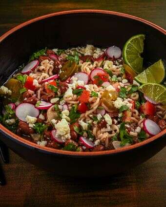 ראמן מהיר עם שעועית בסגנון מקסיקני | ריי לופז / עבור הוושינגטון פוסט