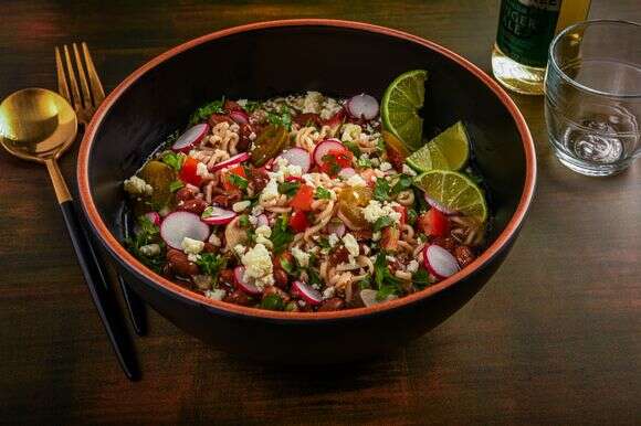 ראמן מהיר עם שעועית בסגנון מקסיקני | ריי לופז / עבור הוושינגטון פוסט