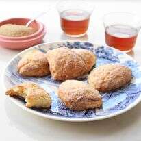 טבורוז'ניקי (Tvorojniki) - גביניות ביתיות | אפרת ליכטנשטט