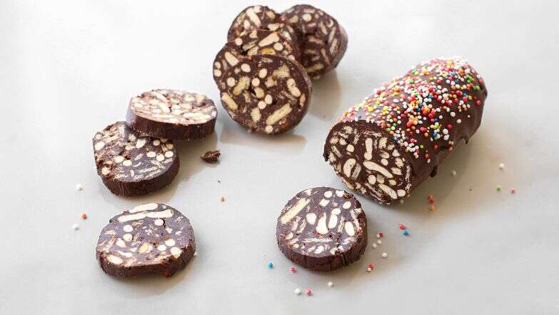 גליל שוקולד משאריות מתוקות – קינוח בלי חוקים | אפרת ליכטנשטט