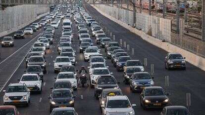 פקק תנועה בכבישי איילון | יהושע יוסף, פלאש 90 פקק תנועה בכבישי איילון | יהושע יוסף, פלאש 90