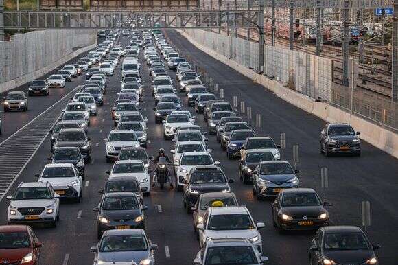 פקק תנועה בכבישי איילון | יהושע יוסף, פלאש 90