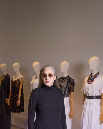 ברבור שחור | לירון מולדובן