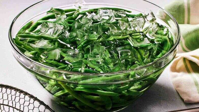 שעועית לאחר חליטה | ג'סטין טסוקאלאס; עיצוב אוכל: ליסה צ'רקסקי, הוושינגטון פוסט