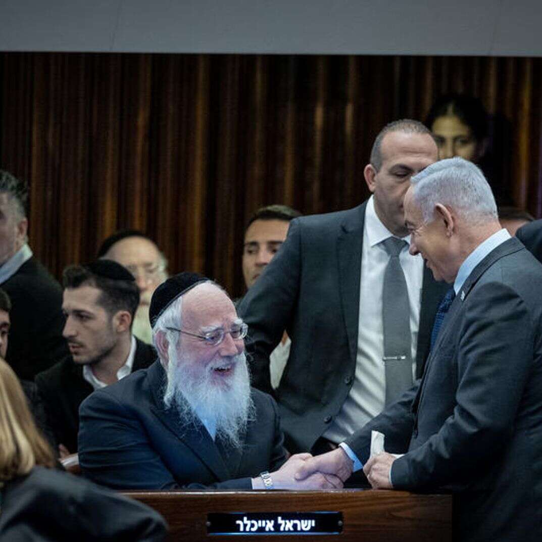 רה"מ נתניהו וסגן שר התקשורת הטרי, אייכלר. אירוע דרמטי באגודת ישראל | יונתן זינדל, פלאש 90