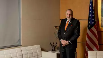 שגריר ארה"ב בישראל, מייק האקבי | נעמה שטרן