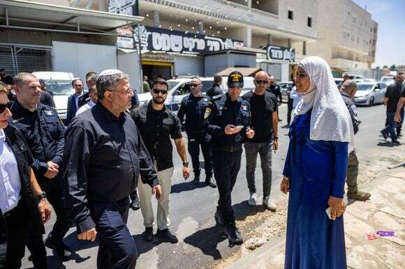 השר בן־גביר בסיור ברהט | חיים גולדברג, פלאש 90