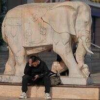 "רק כשמבינים באמת את המוות, מתחילים לחשוב כמה זמן אפשר להתקיים בעולם הזה" | AP