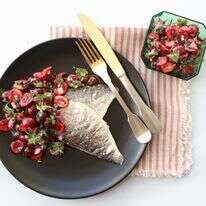 דניס בסלסת דובדבנים | אפרת ליכטנשטט