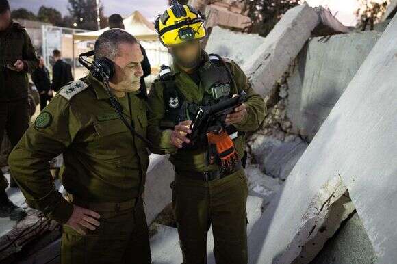 הרמטכ"ל אייל זמיר במפקדת פיקוד העורף | דובר צה"ל