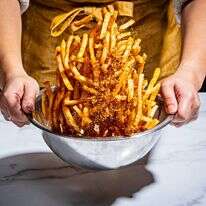 לאחר אפייה בתנור, צ'יפס מתובל | סקוט סוצ'מן / עבור הוושינגטון פוסט