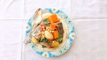 בורי ברוטב ירקות חרפרף בסיר אחד | אפרת ליכטנשטט בורי ברוטב ירקות חרפרף בסיר אחד | אפרת ליכטנשטט