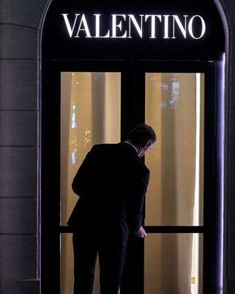 חנות הדגל של ולנטינו ליד כיכר פיאצה די ספניה לאחר מותו של מעצב האופנה האיטלקי ולנטינו | EPA/RICCARDO ANTIMIANI