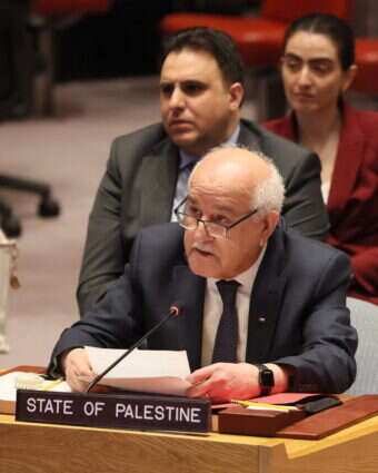 שליח הרשות הפלסטינית לאו"ם, ריאד מנסור | AFP שליח הרשות הפלסטינית לאו"ם, ריאד מנסור | AFP
