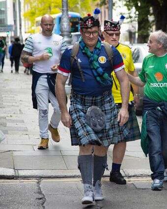 אירים ברחובות דבלין | משה שי , פלאש 90