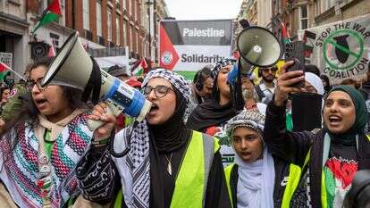 כרגע מעדיפים חתרנות חברתית ומחכים לשעת רצון. הפגנת מוסלמים נגד ישראל, לונדון 2024 | גטי אימג'ס