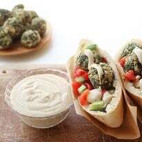 גם למי שלא אוהב ירוק: פלאפל תרד בריא וטעים | אפרת ליכטנשטט גם למי שלא אוהב ירוק: פלאפל תרד בריא וטעים | אפרת ליכטנשטט