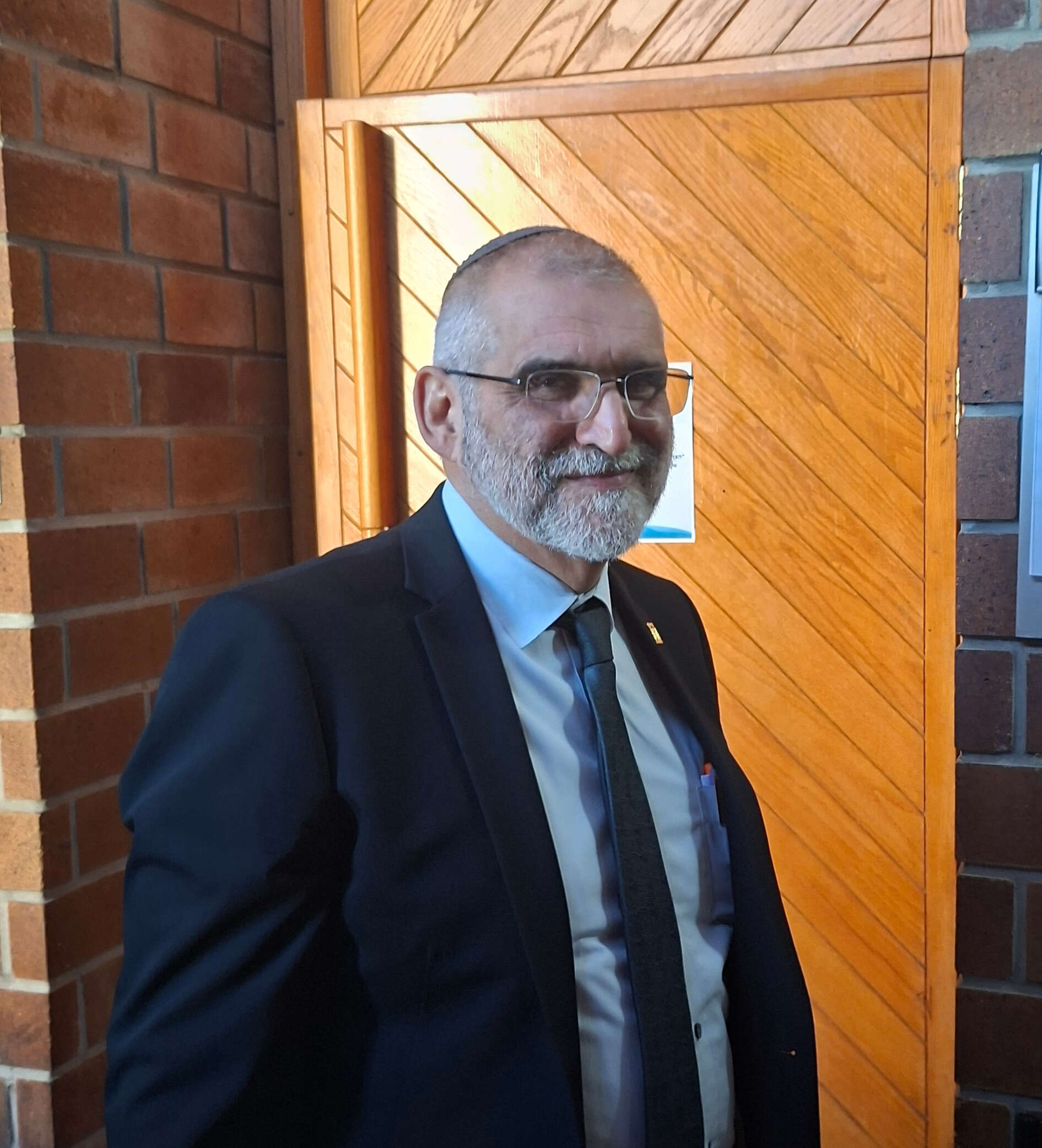 מחזה אבסורד: יום בבית המשפט עם ח”כ לשעבר מיכאל בן ארי