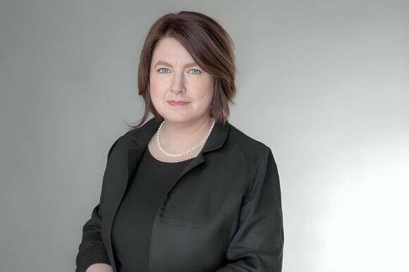 אורלי סילבינגר | ענבר מרמרי