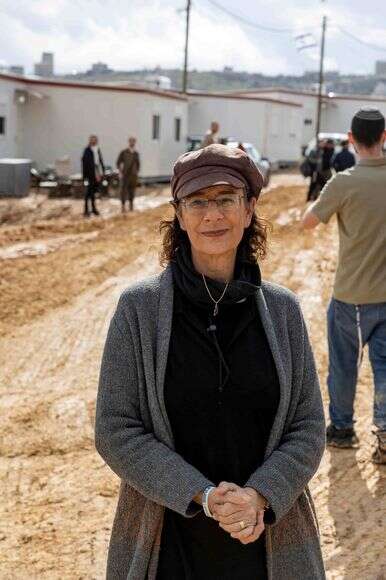 נדיה מטר | נעמה שטרן