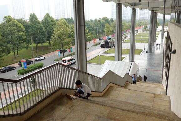 מדרגות למרכז הכנסים בהאנוי | קווין נגוין/בלומברג מדרגות למרכז הכנסים בהאנוי | קווין נגוין/בלומברג