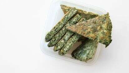 חביתה ירוקה עם גבינה לארוחת ערב קלה | אפרת ליכטנשטט