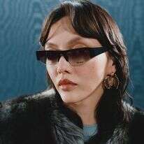 משקפיים של מיו מיו | יחצ חול משקפיים של מיו מיו | יחצ חול