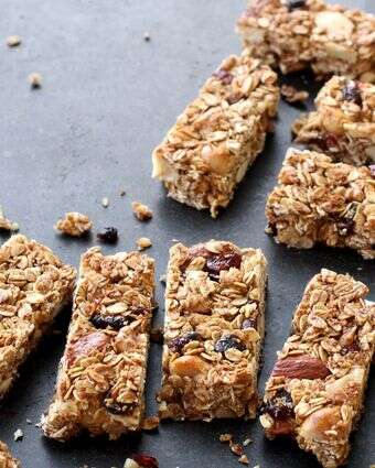 מה עושים עם הפירות היבשים של ט״ו בשבט? חטיפי אנרגיה ביתיים | אפרת ליכטנשטט מה עושים עם הפירות היבשים של ט״ו בשבט? חטיפי אנרגיה ביתיים | אפרת ליכטנשטט