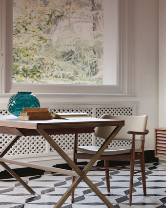 מקסימליסטי | יחצ חו"ל, Porada