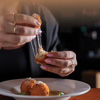 איטליה הקטנה | עוז אוחיון