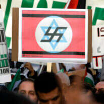 הפגנה אנטישמית באיטליה | AP