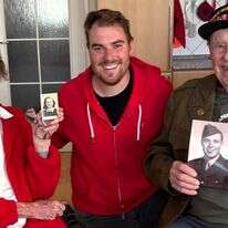 ירי קלוץ’, שורדת השואה דיטה קראוס ויוצא מלחמת העולם השנייה הארי הומסון | ירי קלוץ’