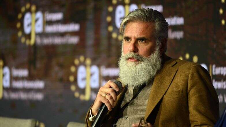 "אני מנסה להבין מה מביא אדם לשנוא, ואיך יכול להיות שהדעות הקדומות האלה נשארו פעילות לאורך ההיסטוריה". מטסון | יואב דודקביץ'