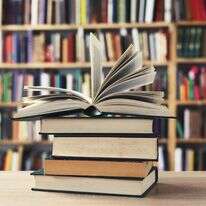 ספרים אילוסטרציה | שאטרסטוק