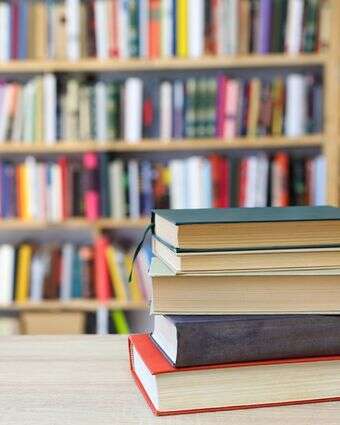 ספרים אילוסטרציה | שאטרסטוק ספרים אילוסטרציה | שאטרסטוק