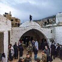 תפילת שחרית בקבר יוסף, אתמול | חיים גולדברג, פלאש 90