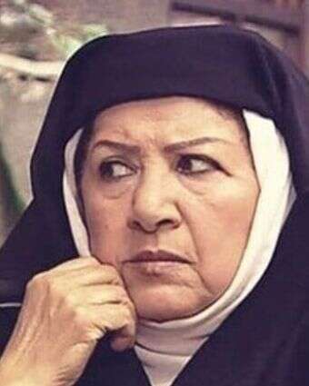 השחקנית הסורית הודא שעראווי בתפקיד אום זאכי בסדרה באב אל חארה, ששימשה ככלי תעמולה בסוריה | יוטיוב