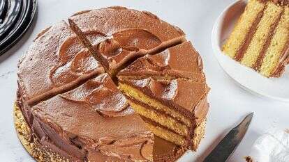 איך לחתוך עוגה כמו מקצוען | ריי לופז // הוושינגטון פוסט