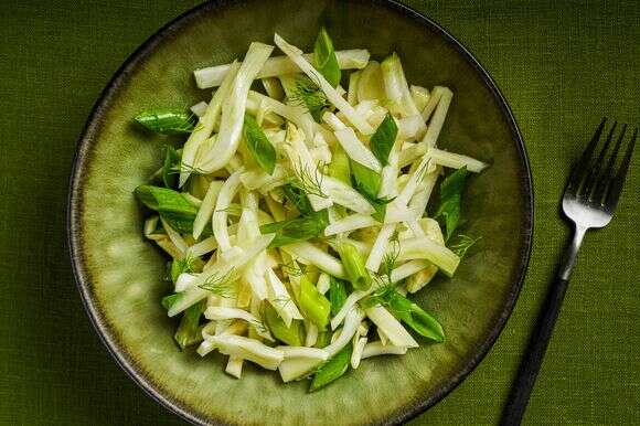 סלט שומר וקולרבי | הוושינגטון פוסט מאת ריי לופז