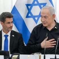 רה"מ נתניהו וראש עיריית קרית שמונה, אביחי שטרן, בישיבת הממשלה בעיר | מעיין טואף, לע"מ רה"מ נתניהו וראש עיריית קרית שמונה, אביחי שטרן, בישיבת הממשלה בעיר | מעיין טואף, לע"מ